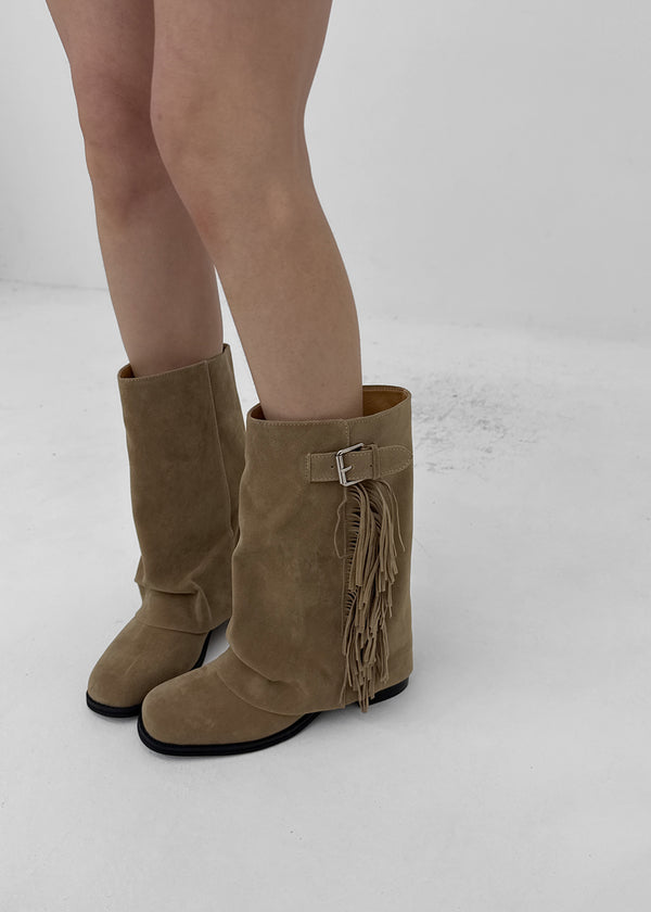 Melt Tassel Suede Mid-calf Boots
