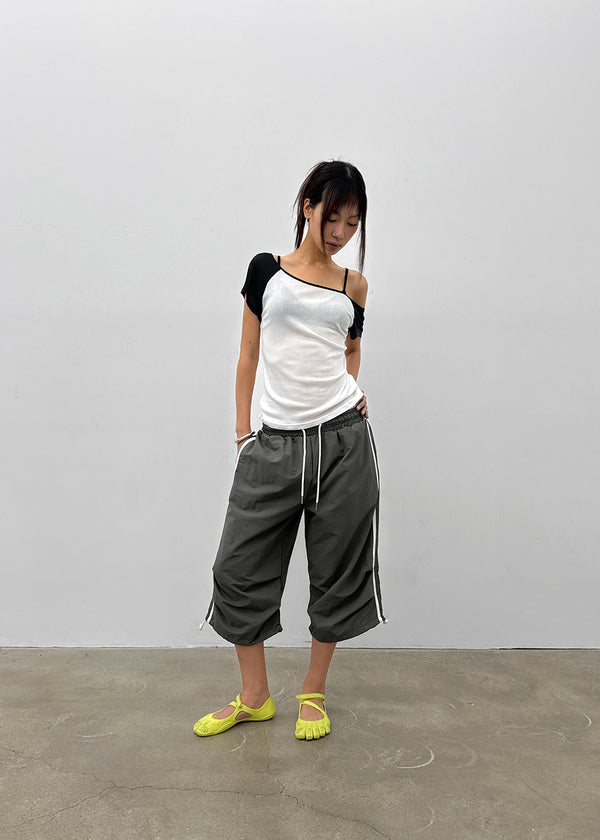 (UNISEX) Gaze Track Nylon Bermuda Shorts