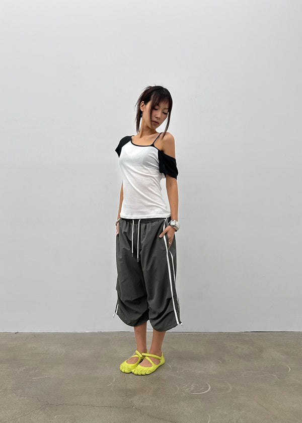 (UNISEX) Gaze Track Nylon Bermuda Shorts