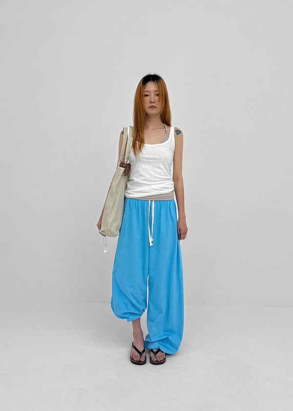 Popring Wide U-neck Sleeveless