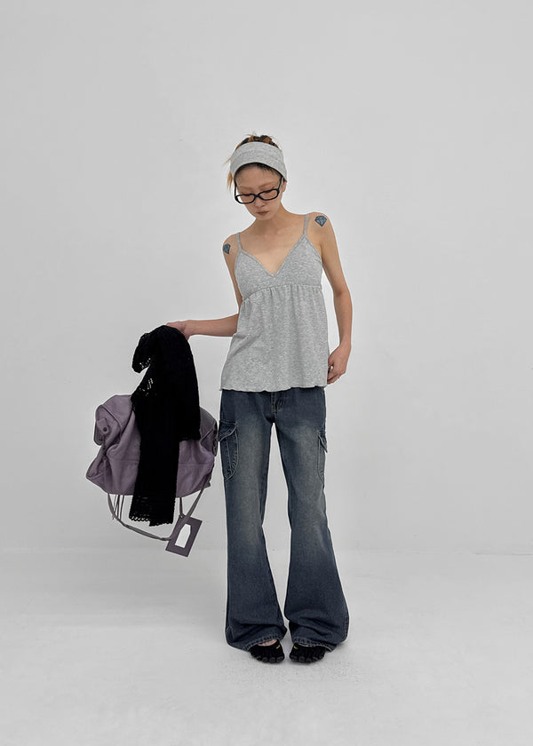 Torsion Bar V-neck Sleeveless (Built-in Cup)