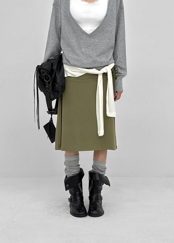 Ana-kick shirred flare midi skirt