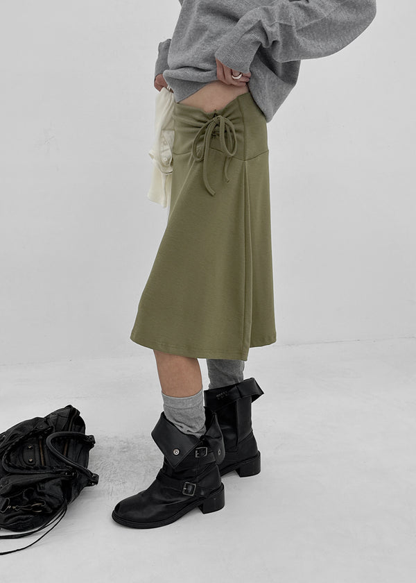Ana-kick shirred flare midi skirt