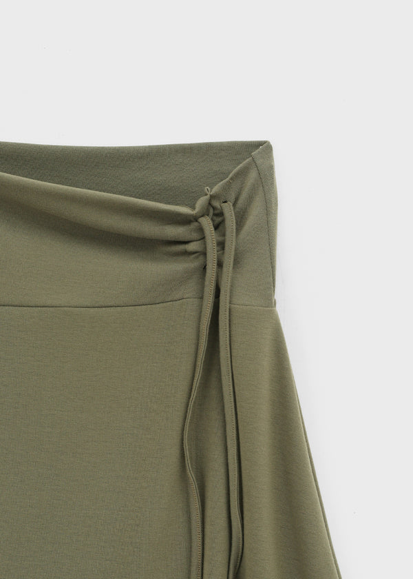 Ana-kick shirred flare midi skirt