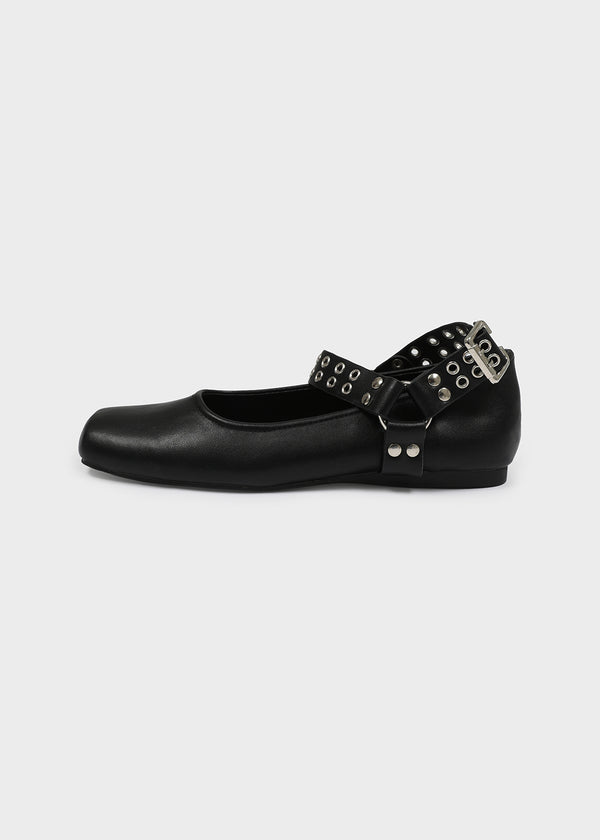 Tall buckle square flat shoes