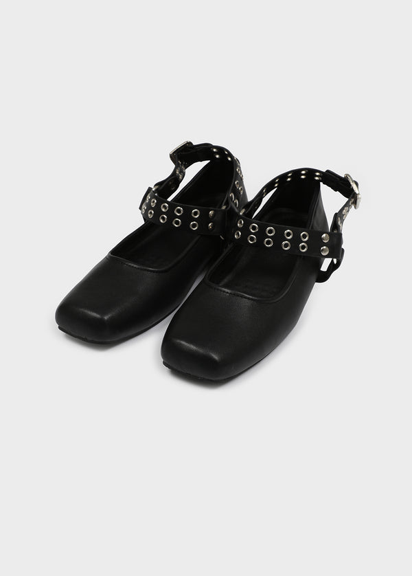 Tall buckle square flat shoes