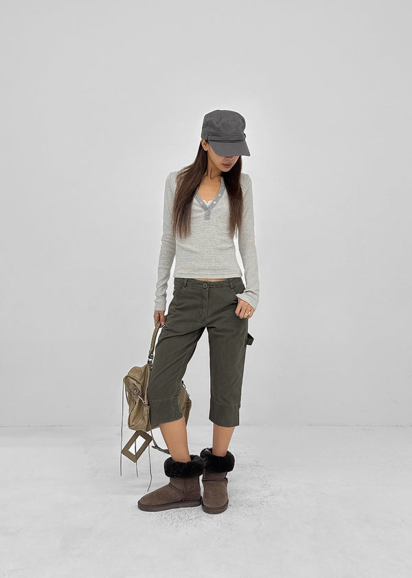 Tape slit capri pants