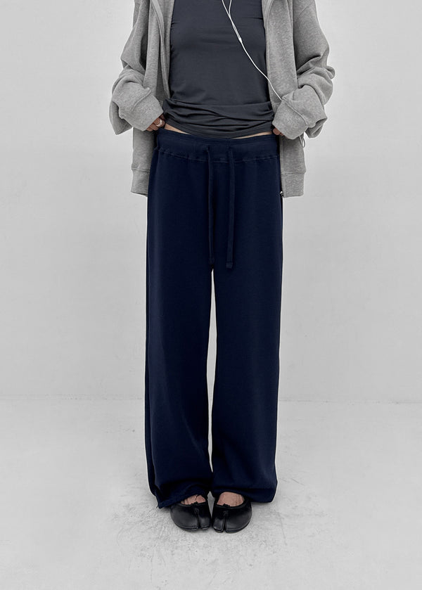 Anomal Cut Wide Elastic Pants