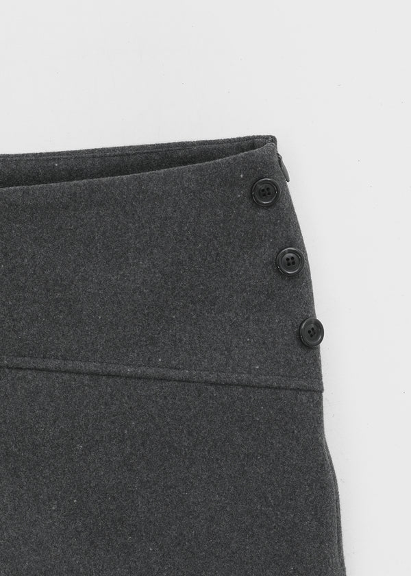 Epitome Low-waist Button Cut Shorts