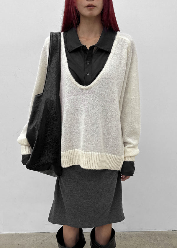 Cowlong Deep U-Neck Wool Knit
