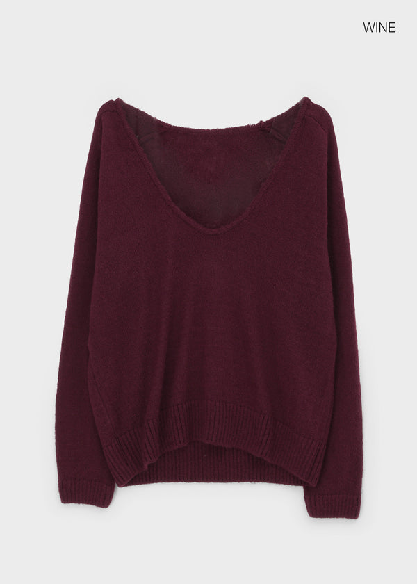 Cowlong Deep U-Neck Wool Knit