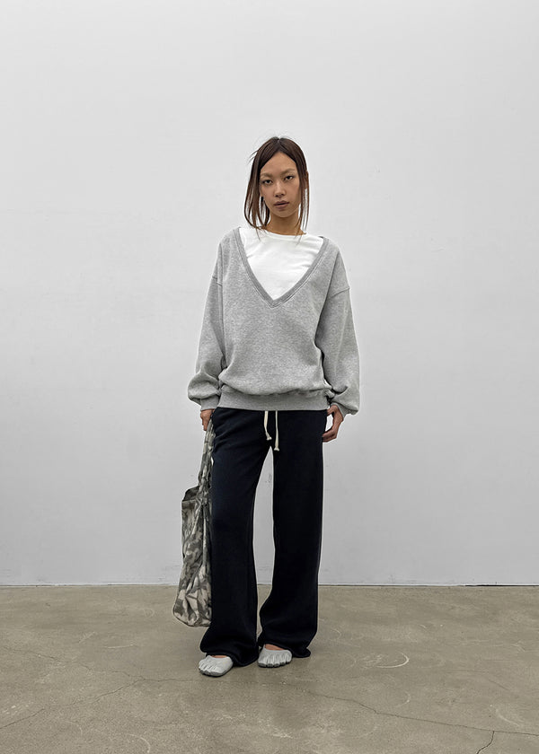 Queria Deep V Sweatshirt (Fleece-lined ver.)