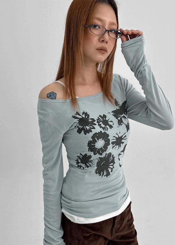 Yako Flower Print Long Sleeve T-shirt
