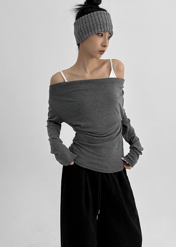 Pomnut Off-shoulder Drape Shirring Long Sleeve T-shirt