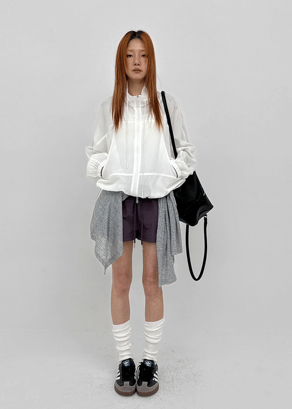 Rasion Strap High-neck Windbreaker