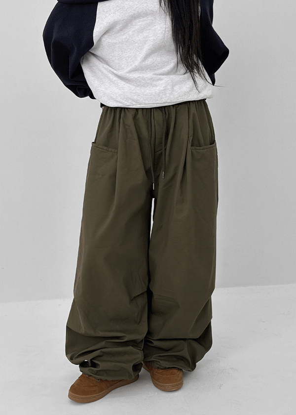 (UNISEX) Nepple Fleece Parachute Banding Pants