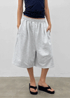 (UNISEX) Hugging Pintuck Bermuda Banding Pants