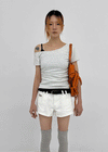 Kuruen Asymmetrical Off-Shoulder Short Sleeve Tee
