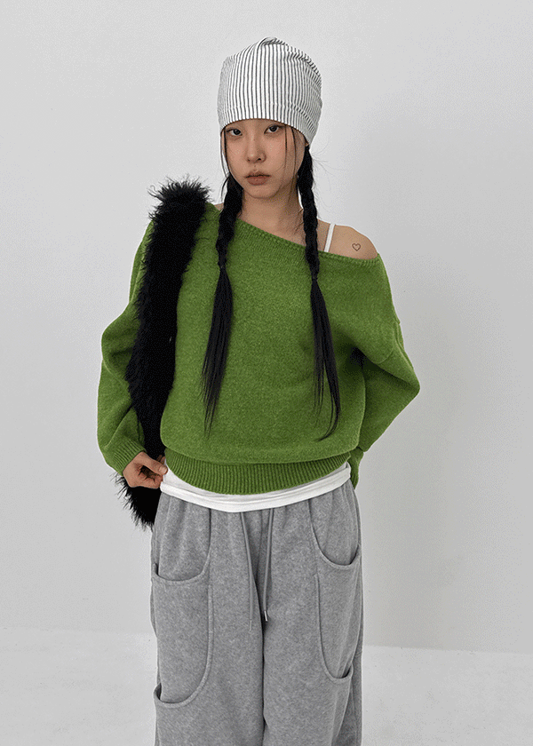 Weboying Boat Neck Wool Knit