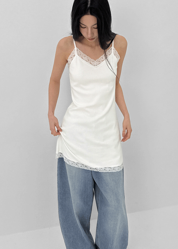 Ronnon Layered Lace Long Sleeveless