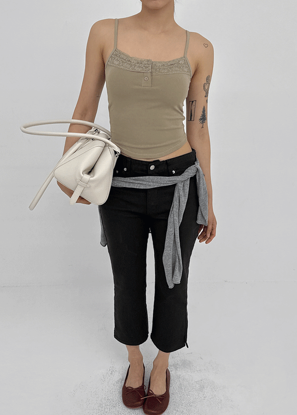 Shupong Henley Neck Lace Crop Sleeveless (Built-in Cap)