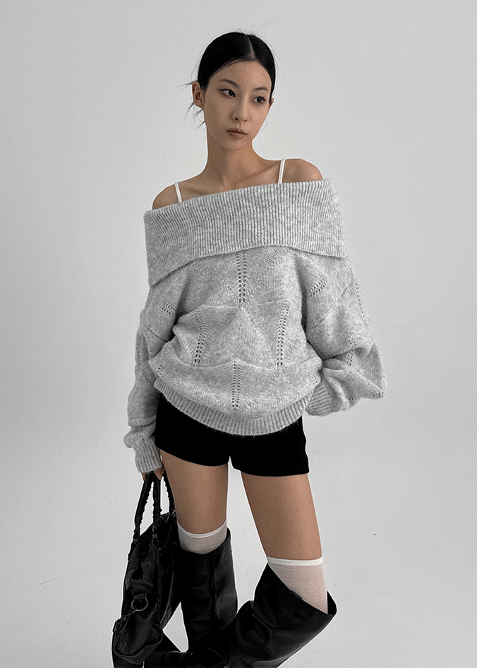 Kened Punching Off-shoulder Wool Knit – BLACKUP