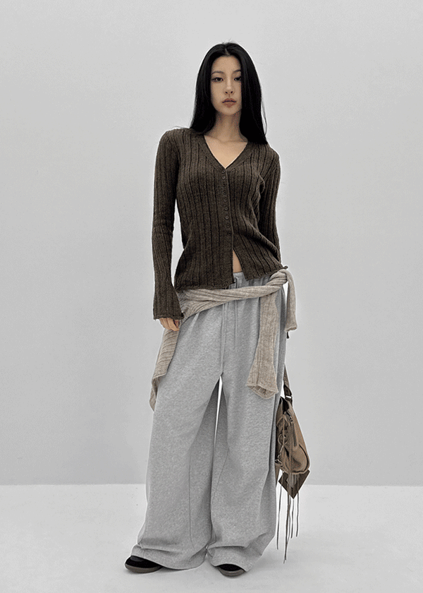 Haen V-neck Slim Ribbed Cardigan
