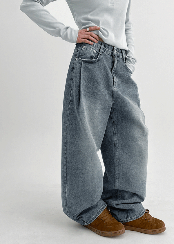 Moblanc One Tuck Wide Denim Pants