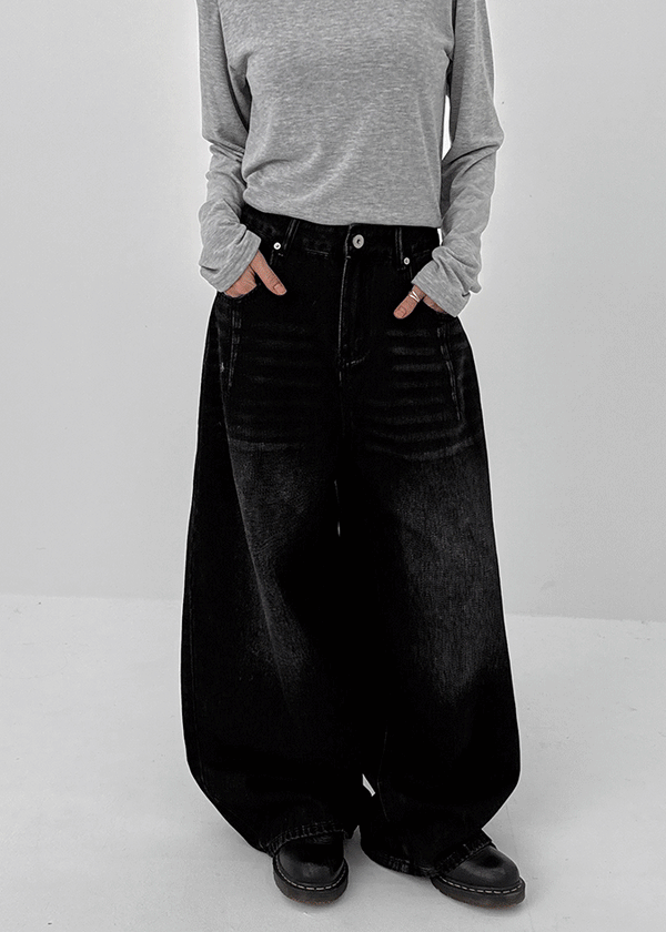 Healing Wide Balloon Denim Pants