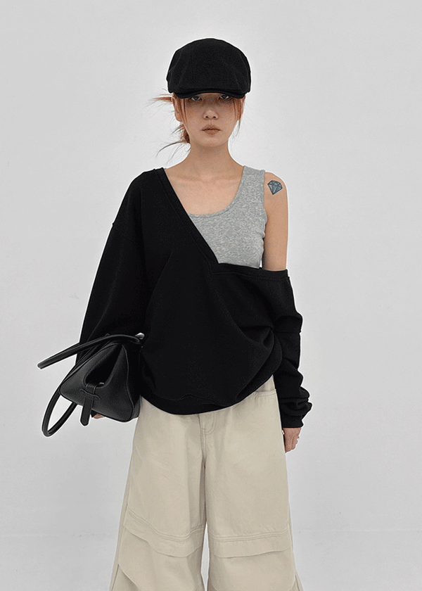 Libeno U-neck Long Sleeveless Top