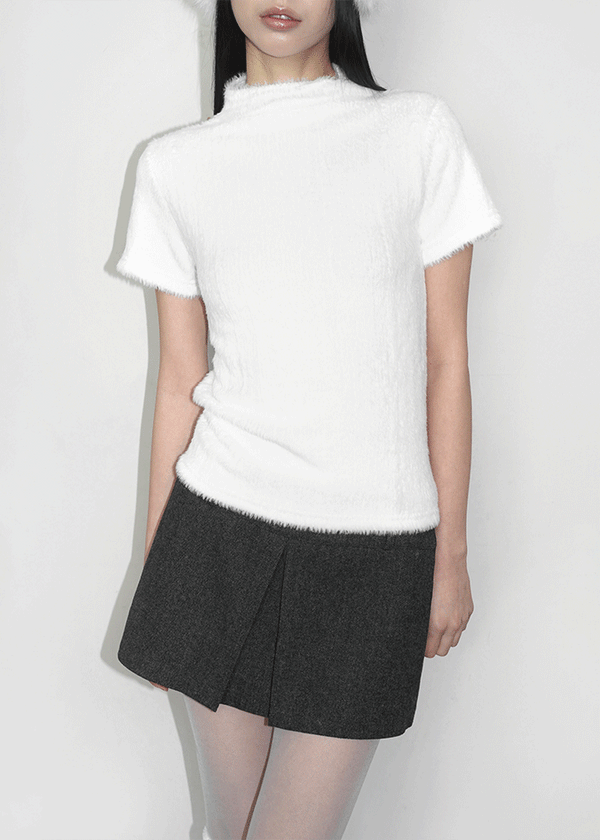 Pinken Half-neck Fur Short-sleeved T-shirt