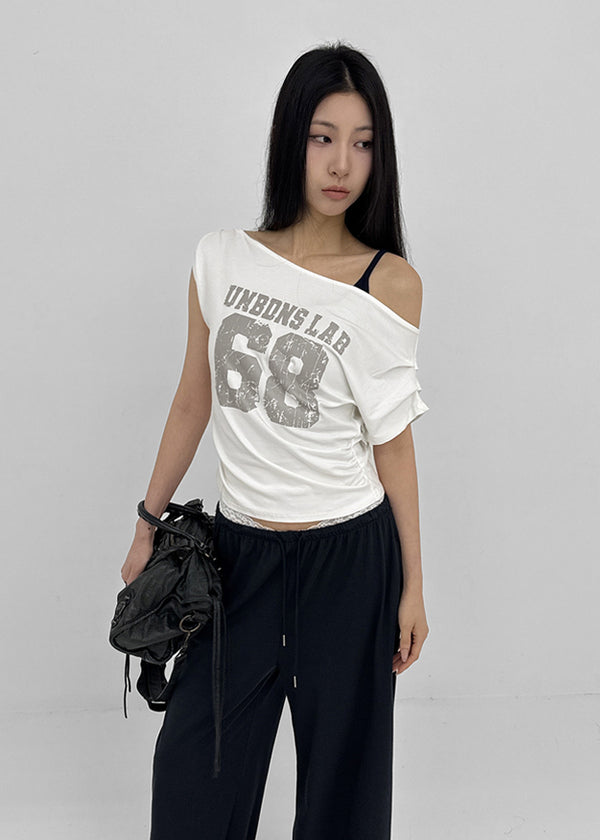 Diez Asymmetrical Off-shoulder Short Sleeve Tee