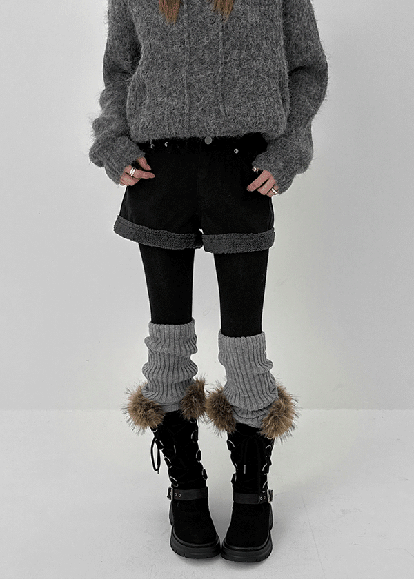 Kemu Dumble Back Pocket Fleece Shorts