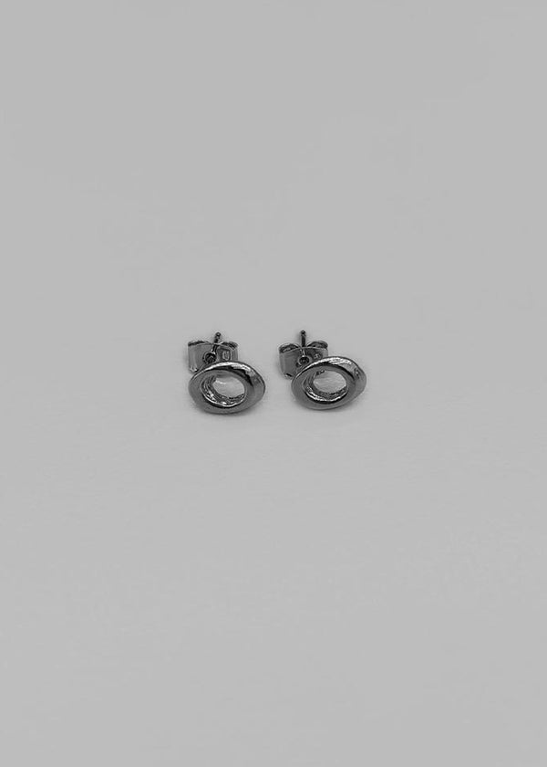 Tukatsu Silver Circle Earrings