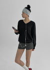 [MADE] Cashio Loose Fit V-neck Knit