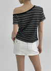 Selchu One-Shoulder Stripe Short Sleeve Tee