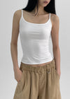Waddu Basic Slim Sleeveless Top