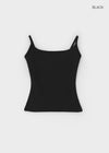 Waddu Basic Slim Sleeveless Top