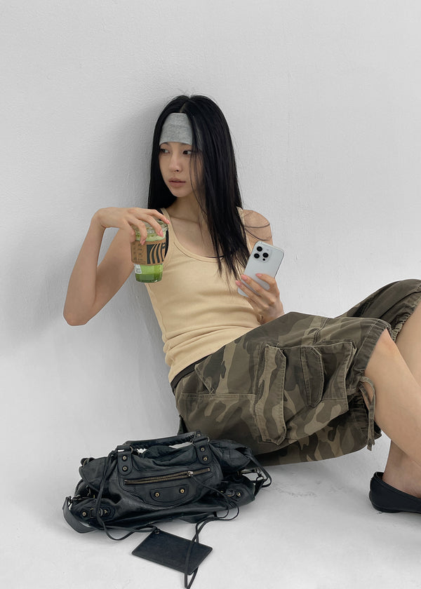 Crow U-Neck Ribbed Sleeveless Top