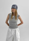 Unpring semi-crop button sleeveless