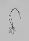 Coffs flower pendant string necklace