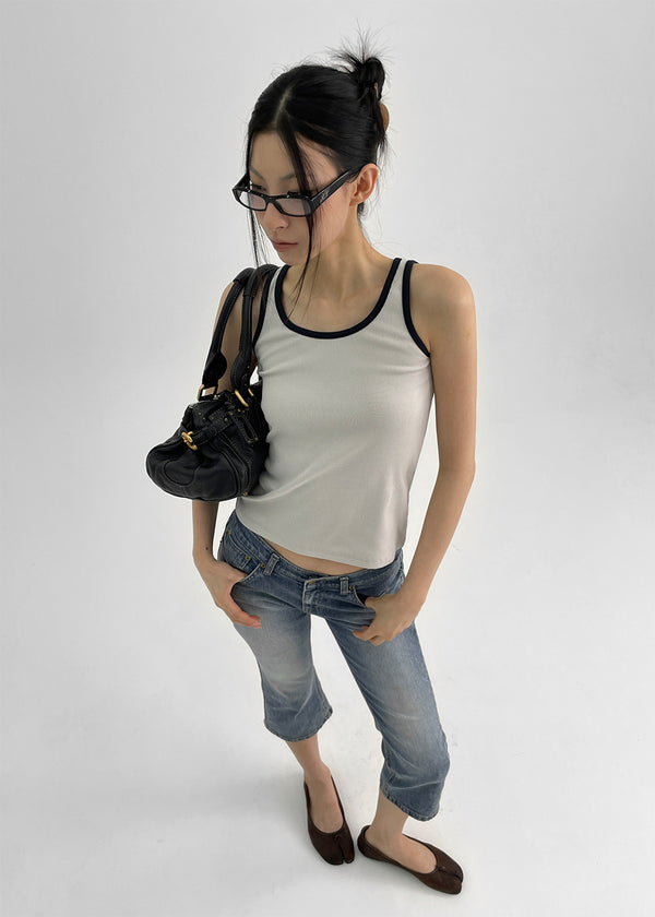 Chongnut Washed Denim Capri Pants