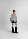 Deltz Stud Off-shoulder Man-to-man