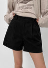 [MADE] Dinati Cotton One-tuck Shorts