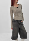 Runong Slit Slim Lettering Long Sleeve T-shirt