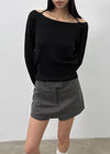 [MADE] Cochena Off-Shoulder Knit