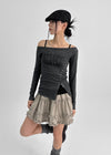 Elfo Slit Off-shoulder Long-sleeved T-shirt