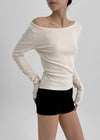 [MADE] Thezbee Off-Shoulder Long Sleeve Tee