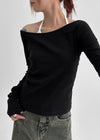[MADE] Thezbee Off-Shoulder Long Sleeve Tee