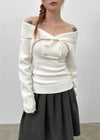 Ueki Button Off-shoulder Knit